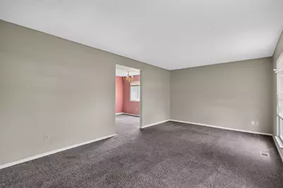621 E Schrock Road, Westerville, OH 43081 - Photo 4