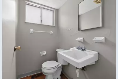 621 E Schrock Road, Westerville, OH 43081 - Photo 14