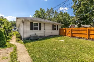 1074 Grandon Ave, Columbus, OH 43209 - Photo 22