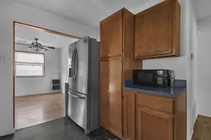 868 Lawndale Ave, Columbus, OH 43207 - Photo 16