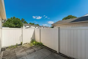 1949 Rockdale Dr, Columbus, OH 43229 - Photo 24