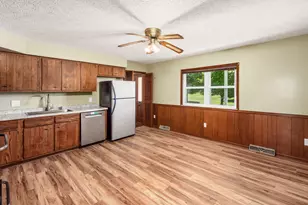 1748 Alpine Dr, Columbus, OH 43229 - Photo 14