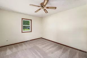 1748 Alpine Dr, Columbus, OH 43229 - Photo 18