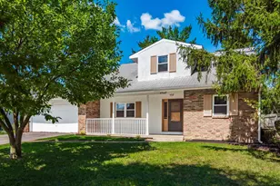 1748 Alpine Dr, Columbus, OH 43229 - Photo 1