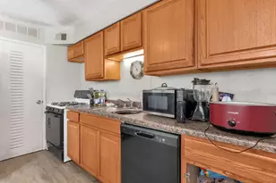 219 Buckeye Cir, Columbus, OH 43217 - Photo 18