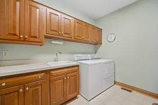 388 Lily Pond Ct, Columbus, OH 43230 - Photo 26