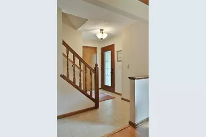 5200 Buckeye Grove, Columbus, OH 43214 - Photo 4