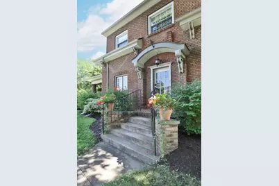 1885 Bryden Road, Columbus, OH 43205 - Photo 2