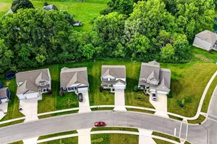 274 Riverside Dr, Commercial Point, OH 43116 - Photo 4