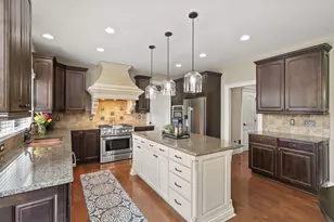 4486 Village Club Dr, Powell, OH 43065 - Photo 12