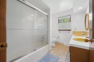 4611 Meekison Dr, Columbus, OH 43220 - Photo 20