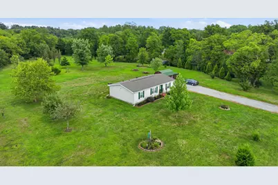 1450 Staunton Sugar Grove Road, Washington Court House, OH 43160 - Photo 6
