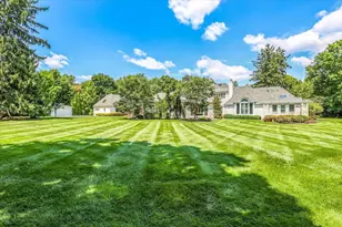 2777 McCoy Rd, Upper Arlington, OH 43220 - Photo 4