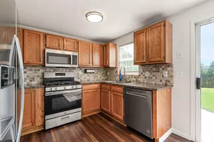 792 Carteret Dr, Columbus, OH 43228 - Photo 8
