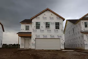 1015 Dawsons Dr, Hebron, OH 43025 - Photo 1