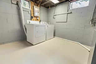 534 E Royal Forest Blvd, Columbus, OH 43214 - Photo 18