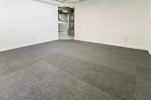 534 E Royal Forest Blvd, Columbus, OH 43214 - Photo 14