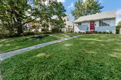 534 E Royal Forest Boulevard, Columbus, OH 43214 - Photo 2
