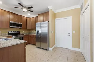 936 Perry St, Columbus, OH 43215 - Photo 8