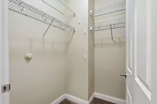 936 Perry St, Columbus, OH 43215 - Photo 24