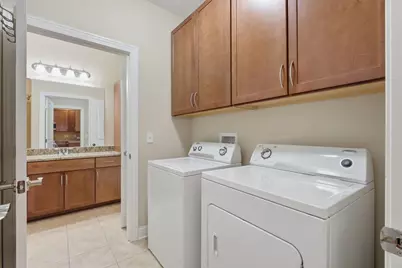 936 Perry Street #214, Columbus, OH 43215 - Photo 20