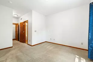 39 W Hiawatha Dr, Powell, OH 43065 - Photo 8