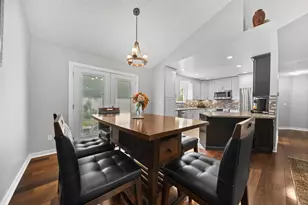 5887 Luccis Ct, Columbus, OH 43228 - Photo 10