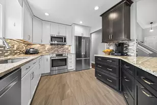 5887 Luccis Ct, Columbus, OH 43228 - Photo 6