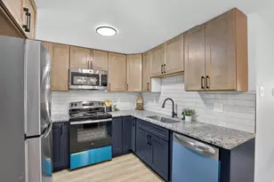 930 W Stephen Dr W, Columbus, OH 43204 - Photo 2