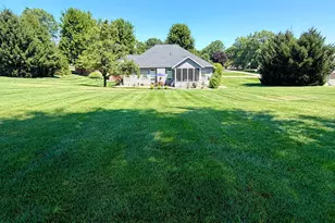 5044 Sunset Blvd Rd NW, Strasburg, OH 44680 - Photo 10