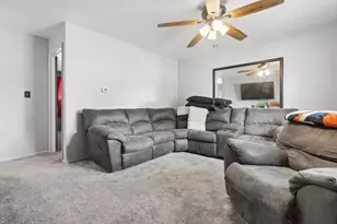 3841 Frazier Rd W, Columbus, OH 43207 - Photo 6