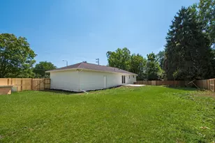 1585 N Wilson Rd, Columbus, OH 43204 - Photo 22