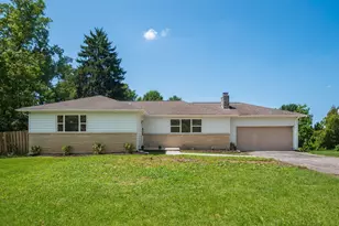 1585 N Wilson Rd, Columbus, OH 43204 - Photo 1