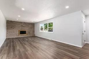 1585 N Wilson Rd, Columbus, OH 43204 - Photo 4