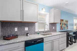 1569 E Blake Ave, Columbus, OH 43211 - Photo 10