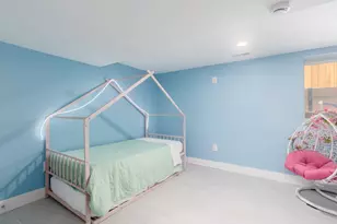 1569 E Blake Ave, Columbus, OH 43211 - Photo 18