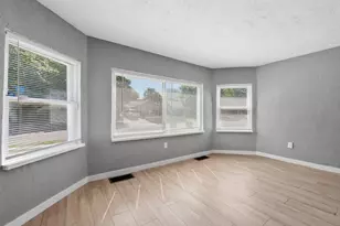 2247 Esmeralda Ave, Dayton, OH 45406 - Photo 8