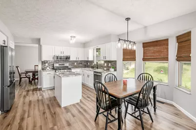 206 Oxford Drive SW, Pataskala, OH 43062 - Photo 4