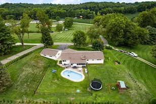 107 Linnell Dr NW, Granville, OH 43023 - Photo 2
