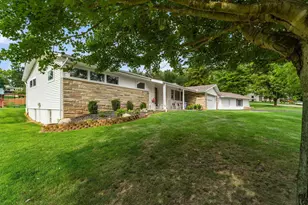107 Linnell Dr NW, Granville, OH 43023 - Photo 8