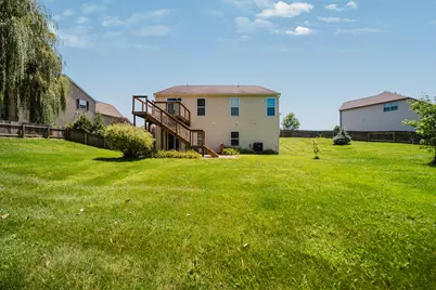 424 Rolling Acre Drive, Lithopolis, OH 43136 - Photo 4