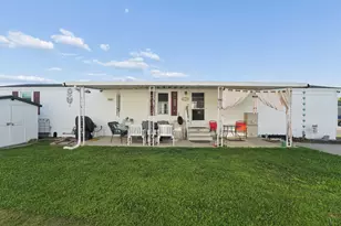 261 Berryville Rd, Columbus, OH 43207 - Photo 2