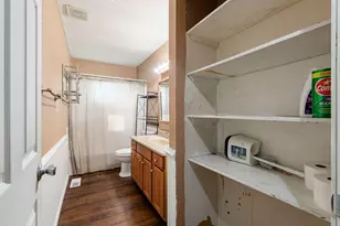 1821 Bar Harbor Rd, Columbus, OH 43219 - Photo 18