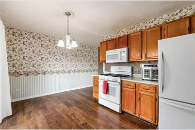 1821 Bar Harbor Road, Columbus, OH 43219 - Photo 12