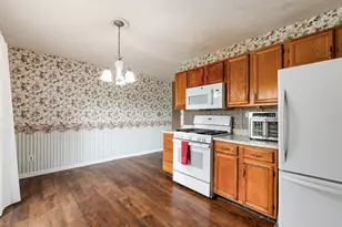 1821 Bar Harbor Rd, Columbus, OH 43219 - Photo 12