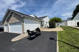 6676 Lagrange Dr, Canal Winchester, OH 43110 - Photo 1