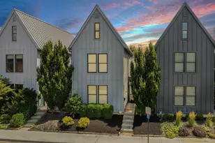 978 Summit St, Columbus, OH 43201 - Photo 1