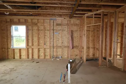 1011 Dawsons Drive, Hebron, OH 43025 - Photo 2