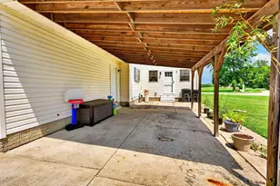 2870 Bridlewood St, Circleville, OH 43113 - Photo 16
