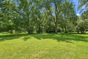 947 Hart Rd, Columbus, OH 43223 - Photo 22
